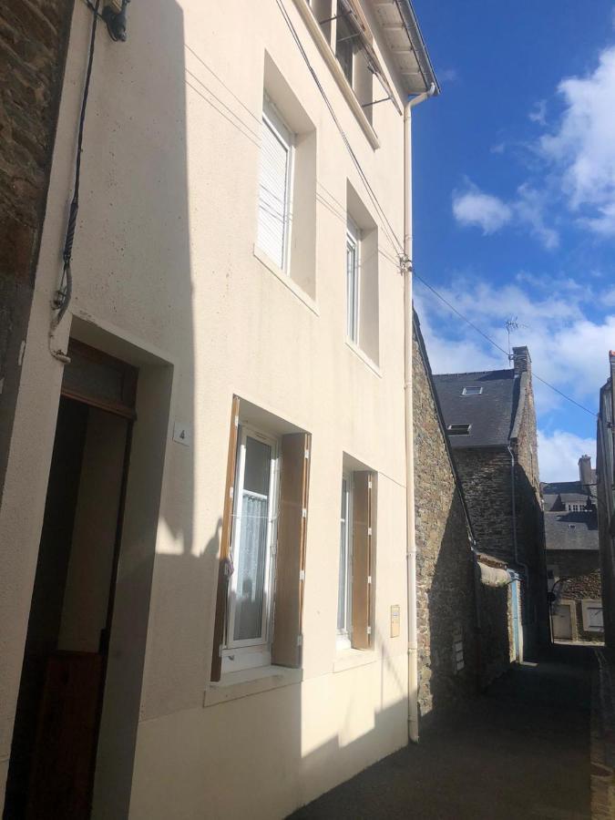 Appartement Rue Nationale - Port De La Houle Cancale Eksteriør billede